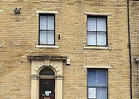 Shop/Office premises situated close to Bradford College & Bradford University, 3, Grove Terrace, , Bradford, BD7 1AU